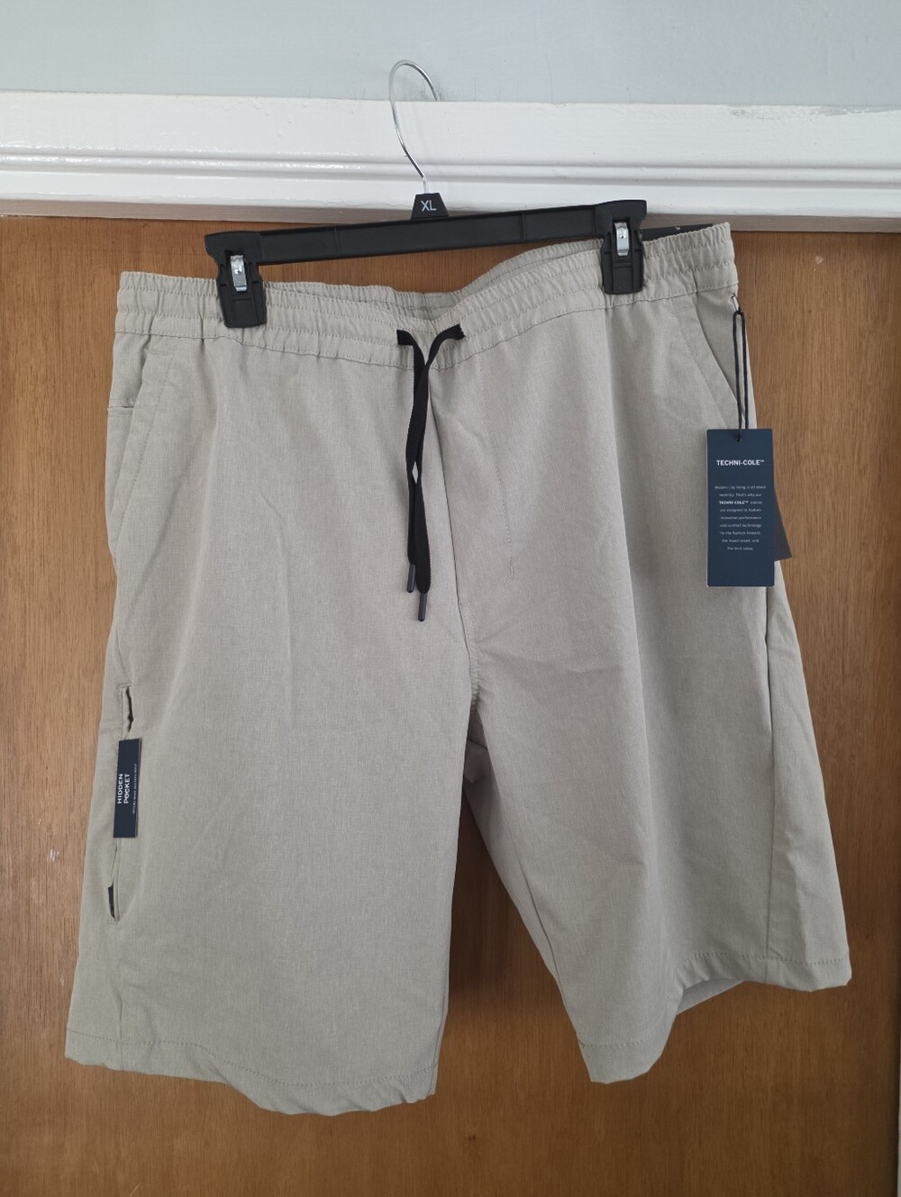 Men's Khaki Beige Color Kenneth Cole Men's Tech Shorts Stretch XL